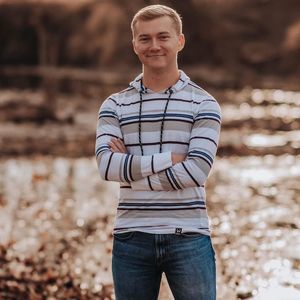 Meet your Posher, Derek